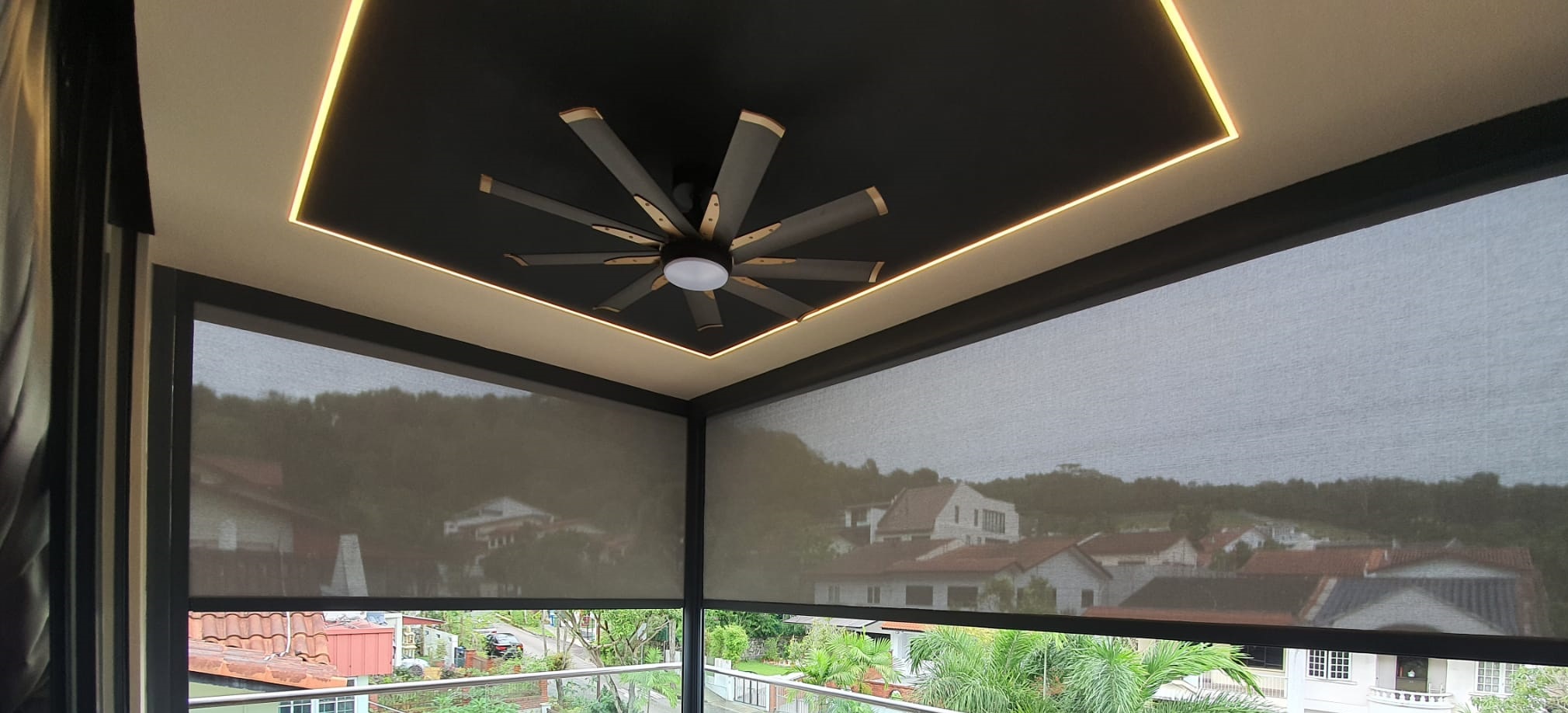 zip blind top banner